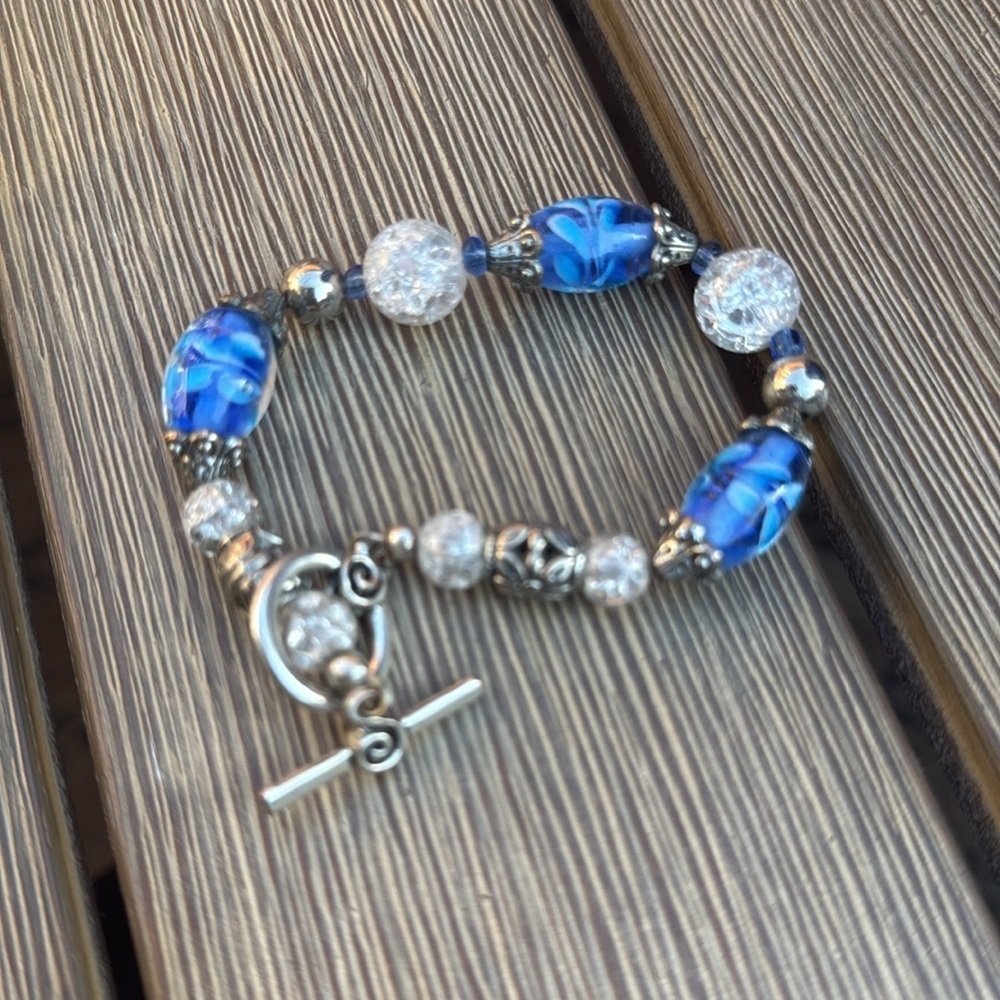 Toggle bracelet - Picture 2 of 3